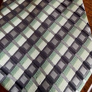 Vintage Covington Men's Necktie Handmade 3"W x 60"L Green Black